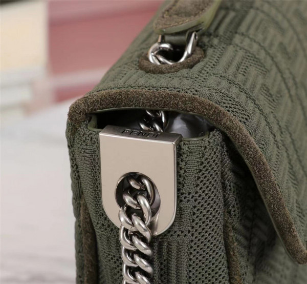 F**di midi baguette chain