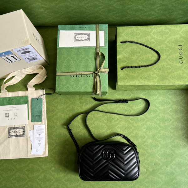 G*u*i gg marmont small shoulder bag