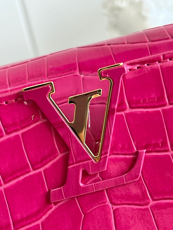 l0*is V*t0n capucines bb