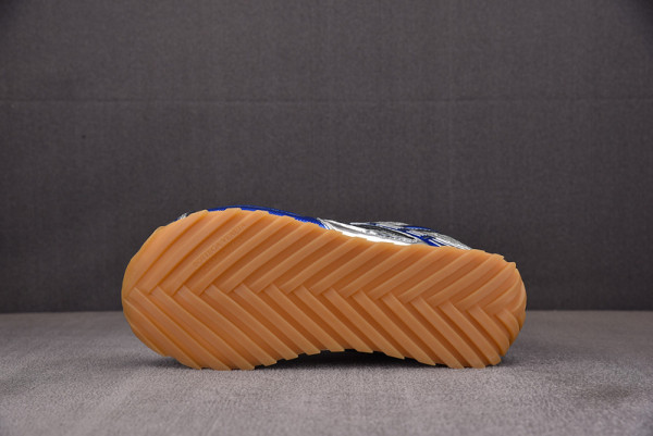 bo*te*ga Ve*ne*ta sneakers