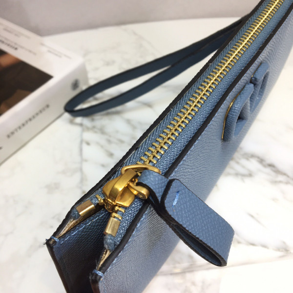 VALENTINO GARAVANI VSLING GRAINY CLUTCH