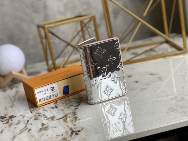 l0*is V*t0n slender pocket organizer