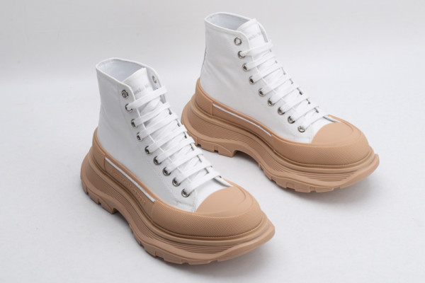 ale*d*r M*Q*en tread slick boot