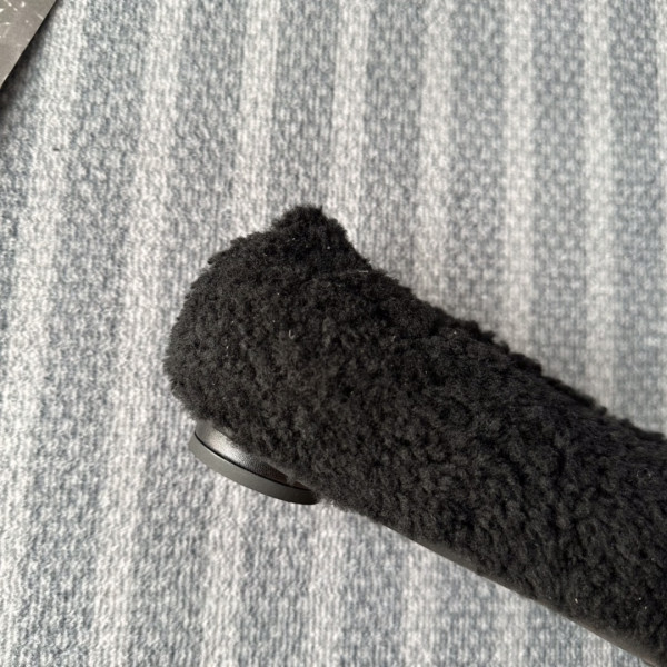 bo*te*ga Ve*ne*ta atomic shearling-trimmed ballet flats