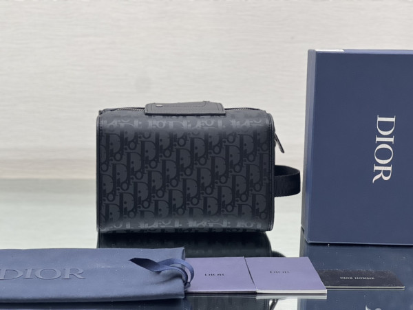 DIRO LINGOT TOILETRY BAG