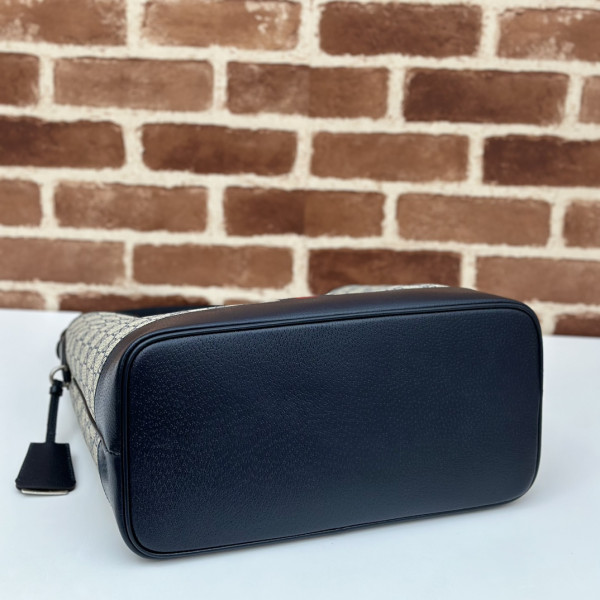 G*u*i ophidia hobo medium shoulder bag