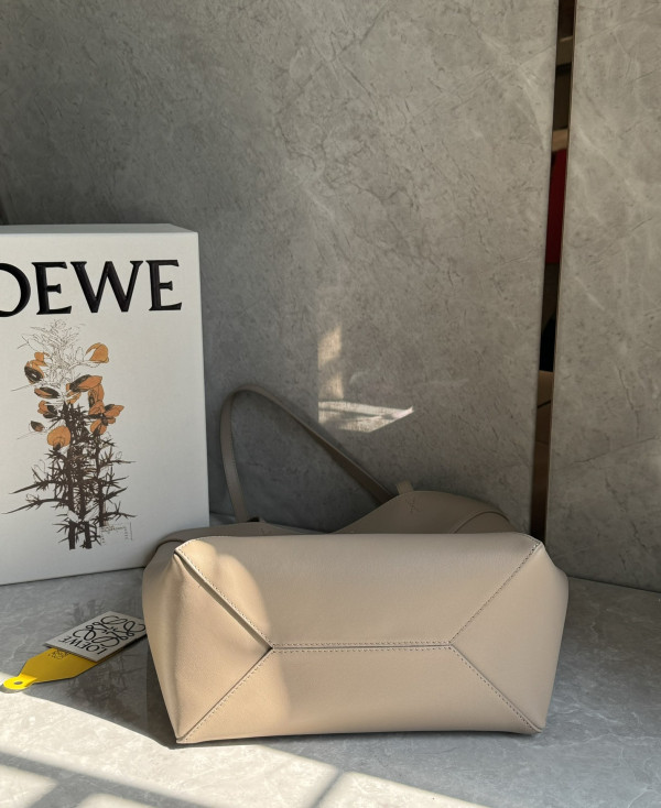 Lowee Puzzle Fold medium Tote - 25.5X14.5X31.5cm