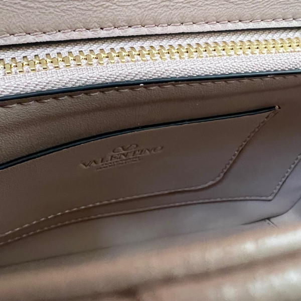 VALENTINO GARAVANI QUILTIE - 23*17*8CM